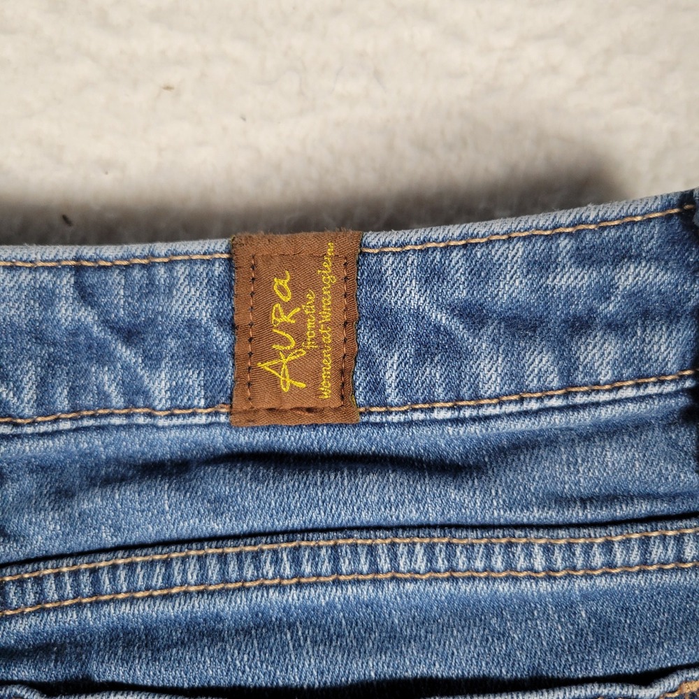 Wrangler Aura Straight Leg Jeans Womens 31 Blue Regular Rise Medium Wash Denim - Picture 12 of 15